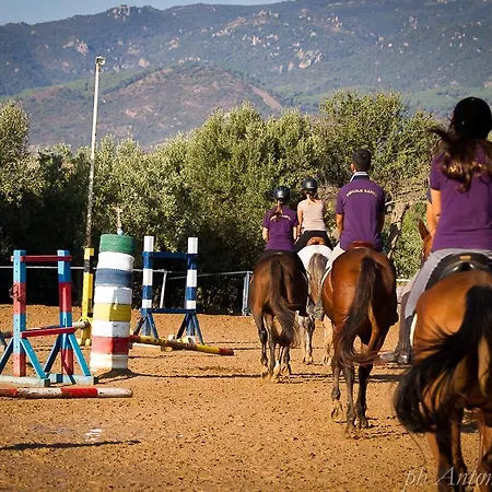 Piccolo Ranch Вилла-Сан-Пьетро